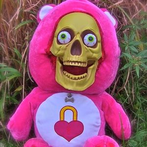 Evil Skull Care Secret Bear Pink With Lock Heart